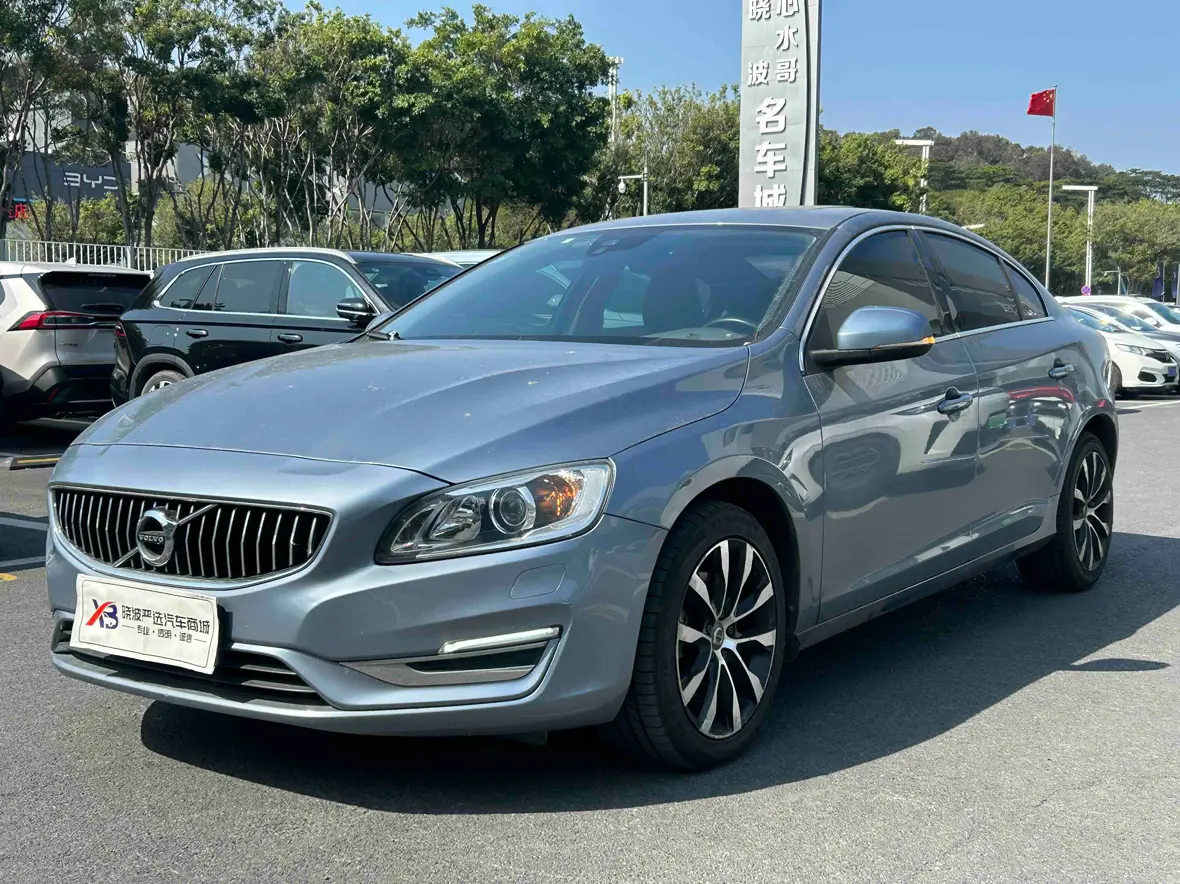 Volvo S60  из Китая