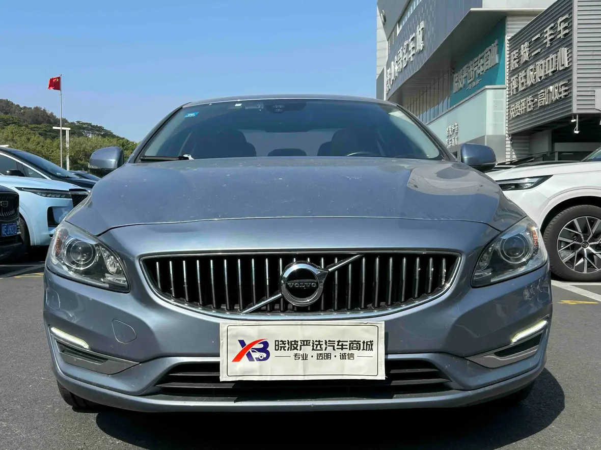 Volvo S60  из Китая