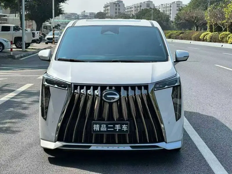 GAC Trumpchi M8  из Китая