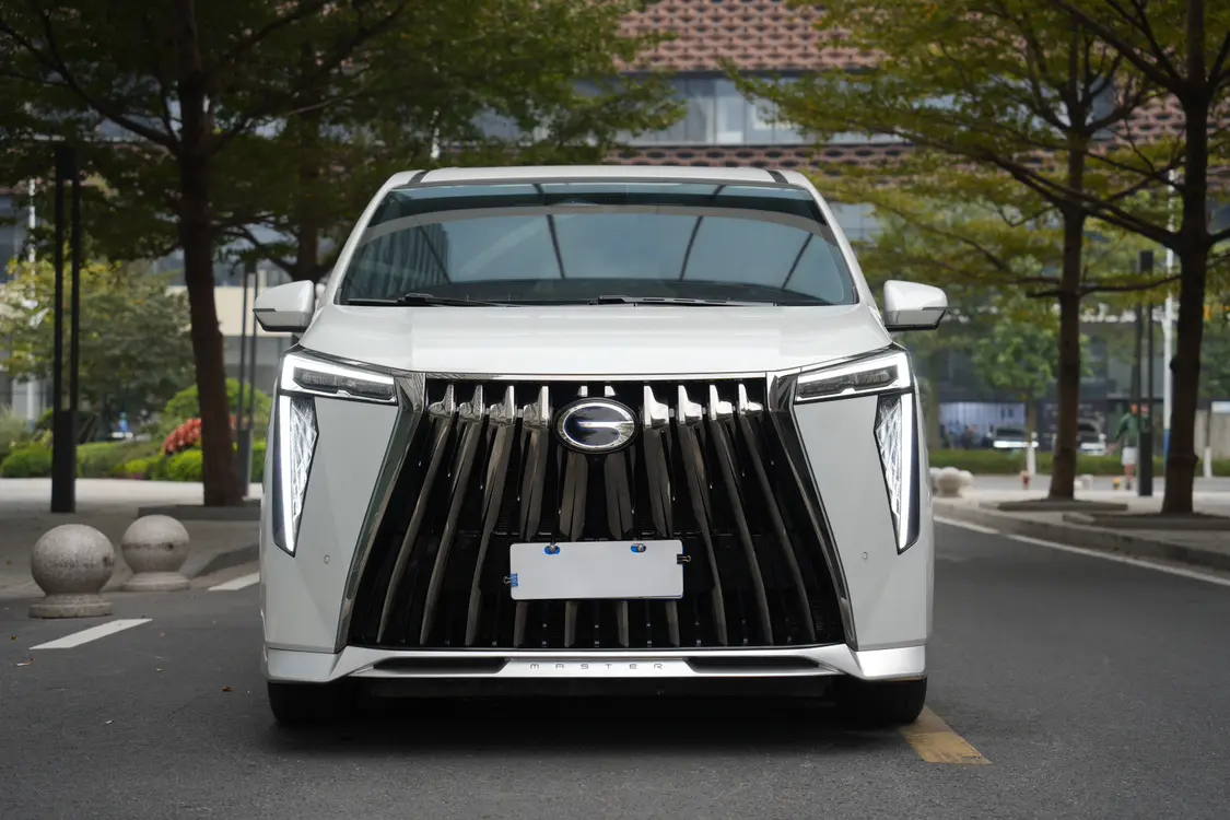 GAC Trumpchi M8  из Китая