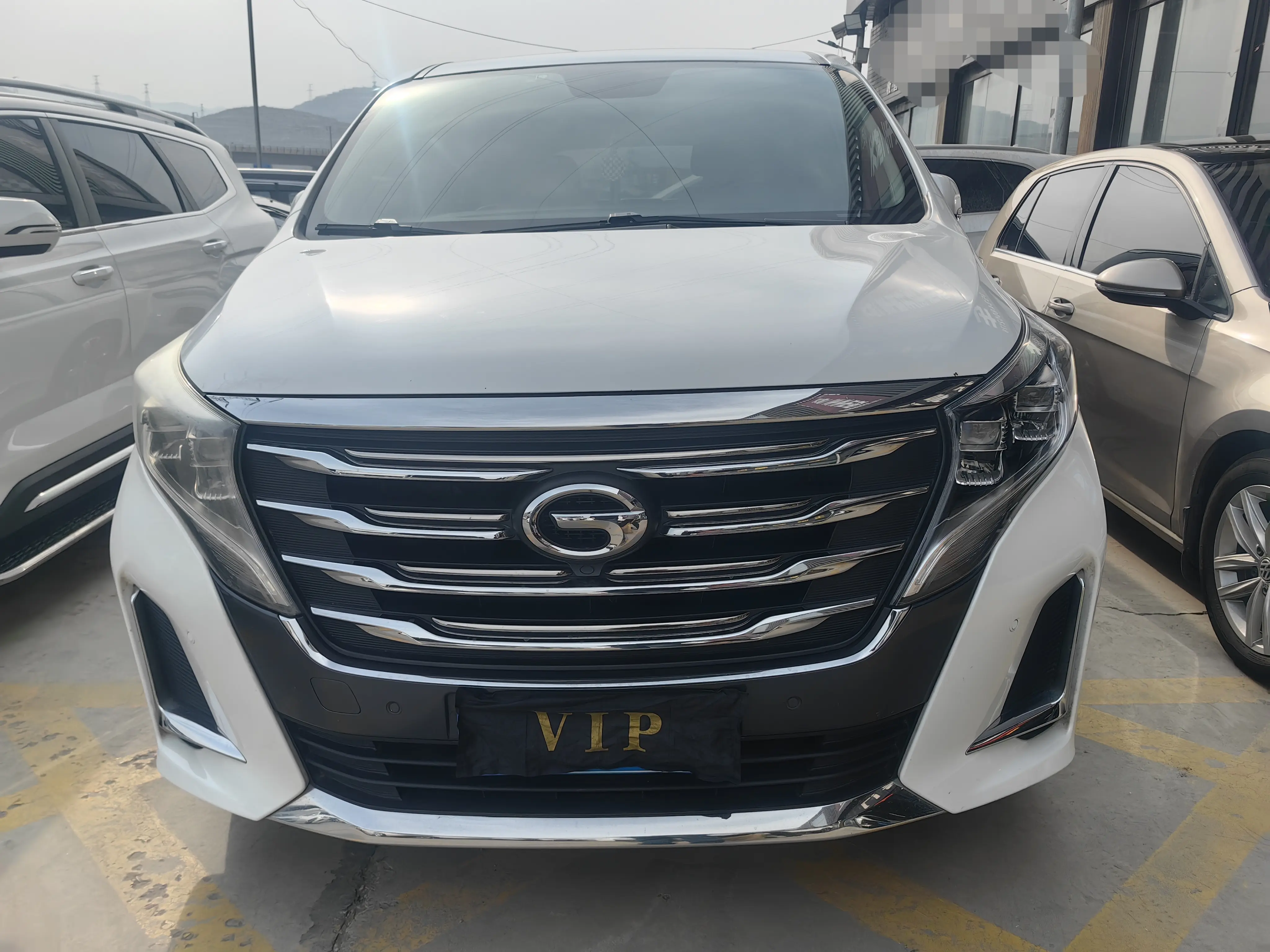GAC Trumpchi M8  из Китая