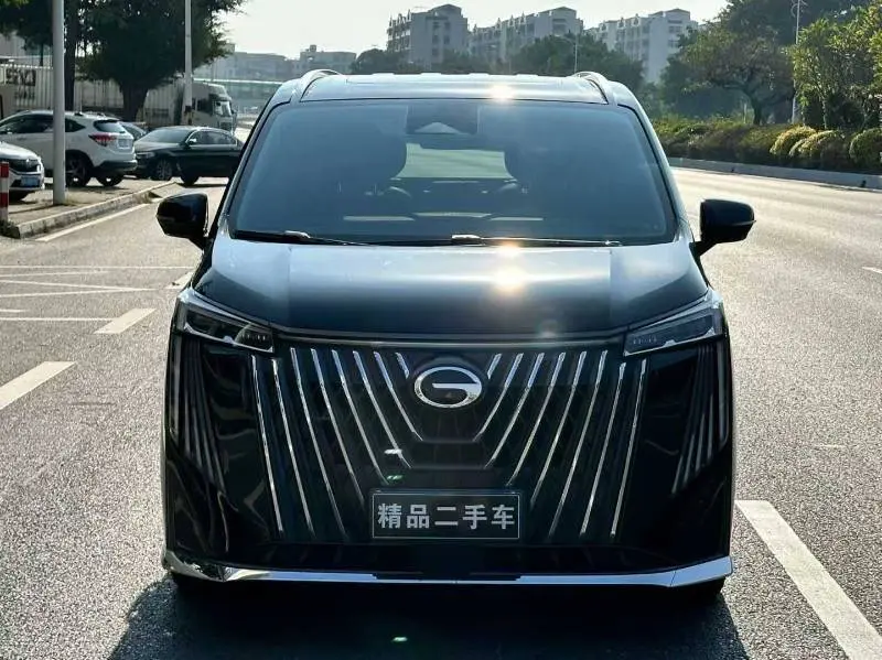 GAC Trumpchi M8  из Китая