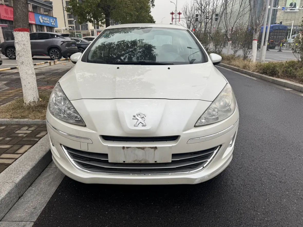 Peugeot 408  из Китая