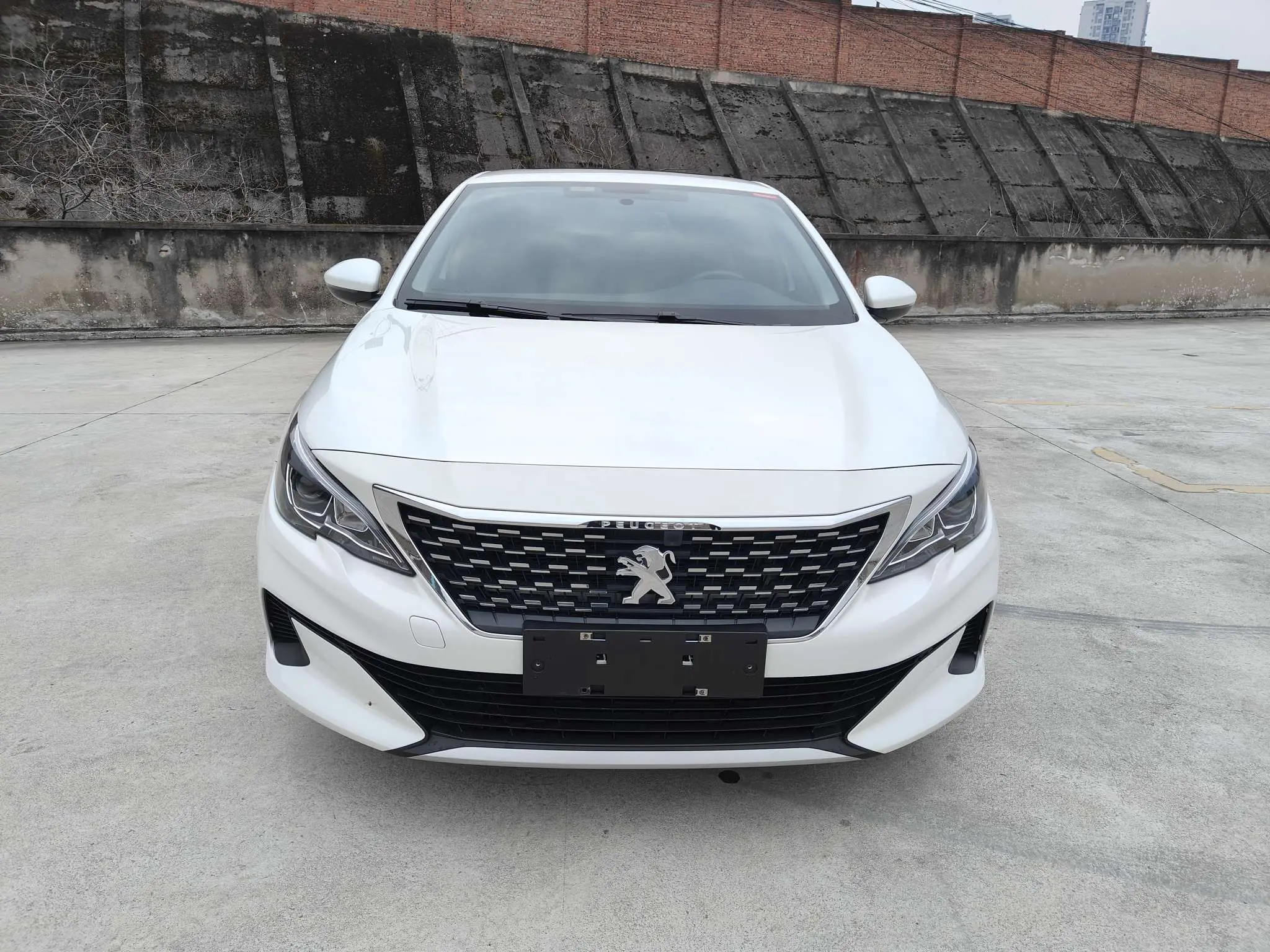 Peugeot 408  из Китая