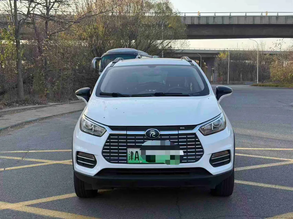 BYD Yuan EV  из Китая