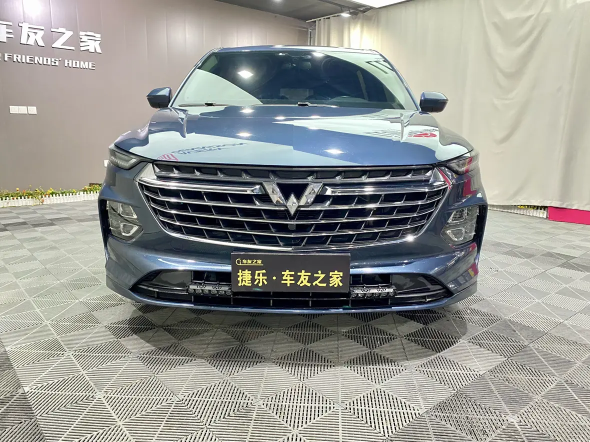 Wuling Capgemini Victory  из Китая