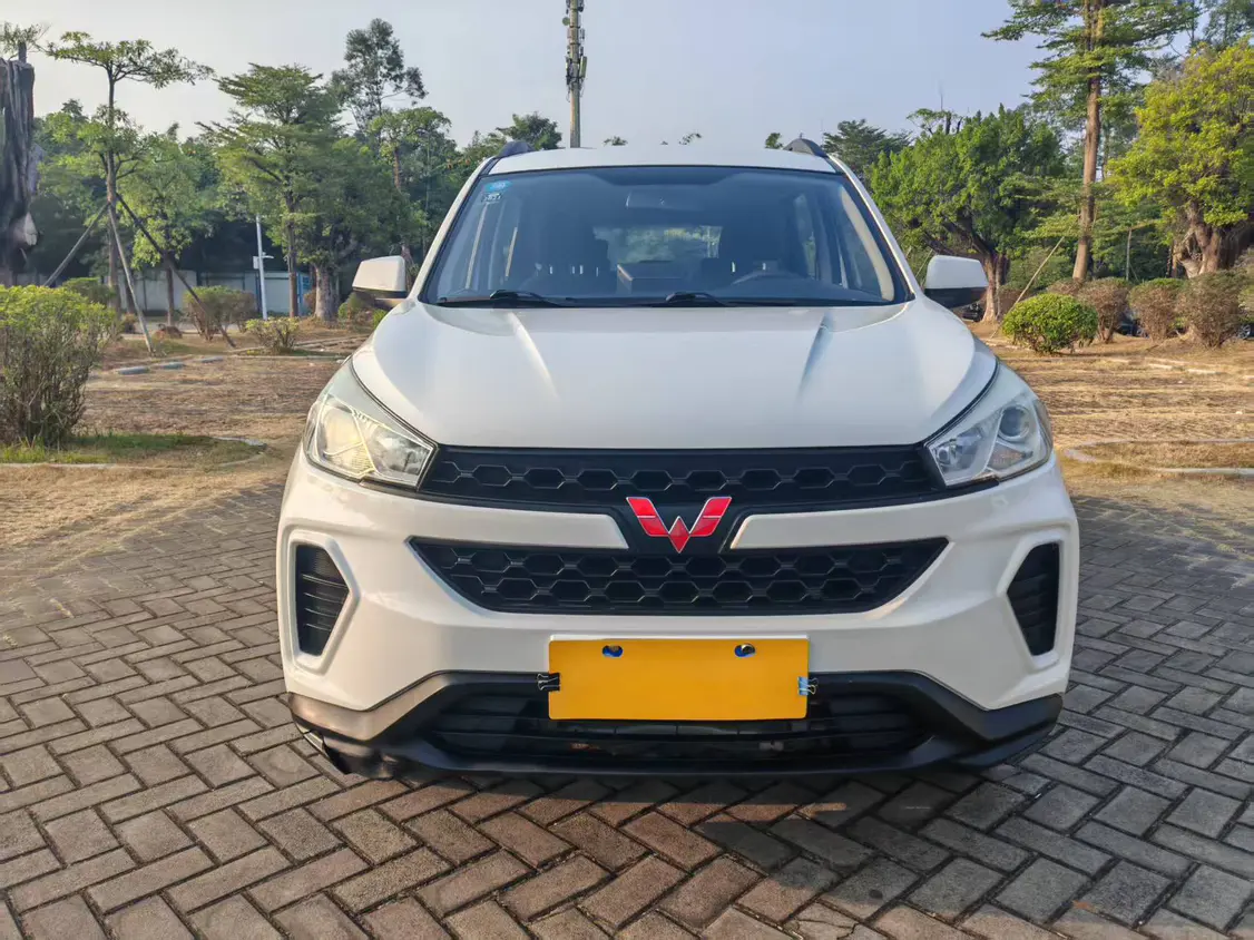 Wuling Hongguang S3  из Китая