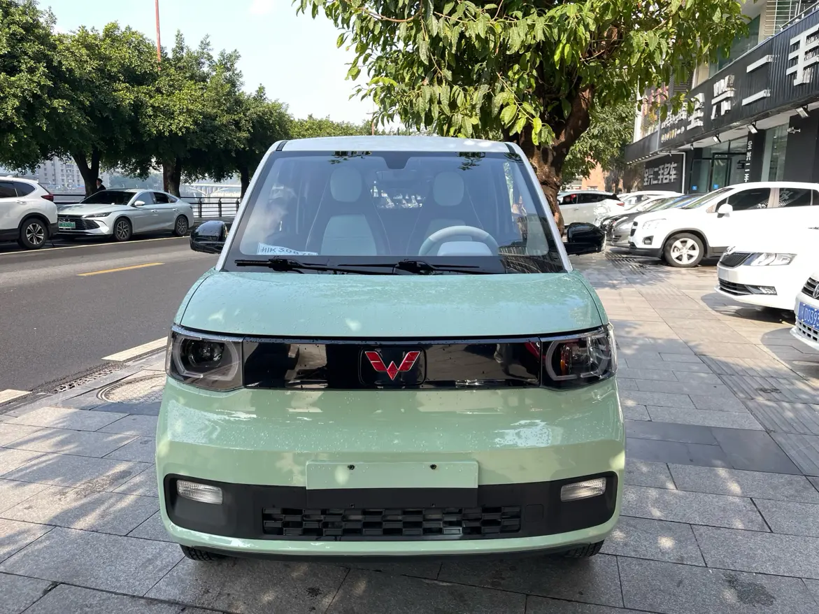 Wuling Hongguang MINIEV  из Китая