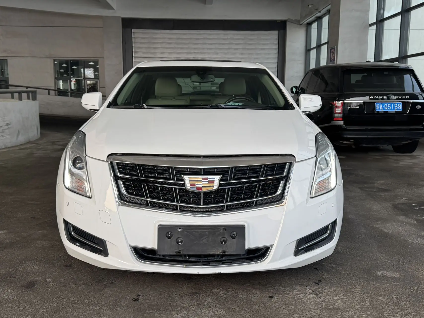 Cadillac XTS  из Китая