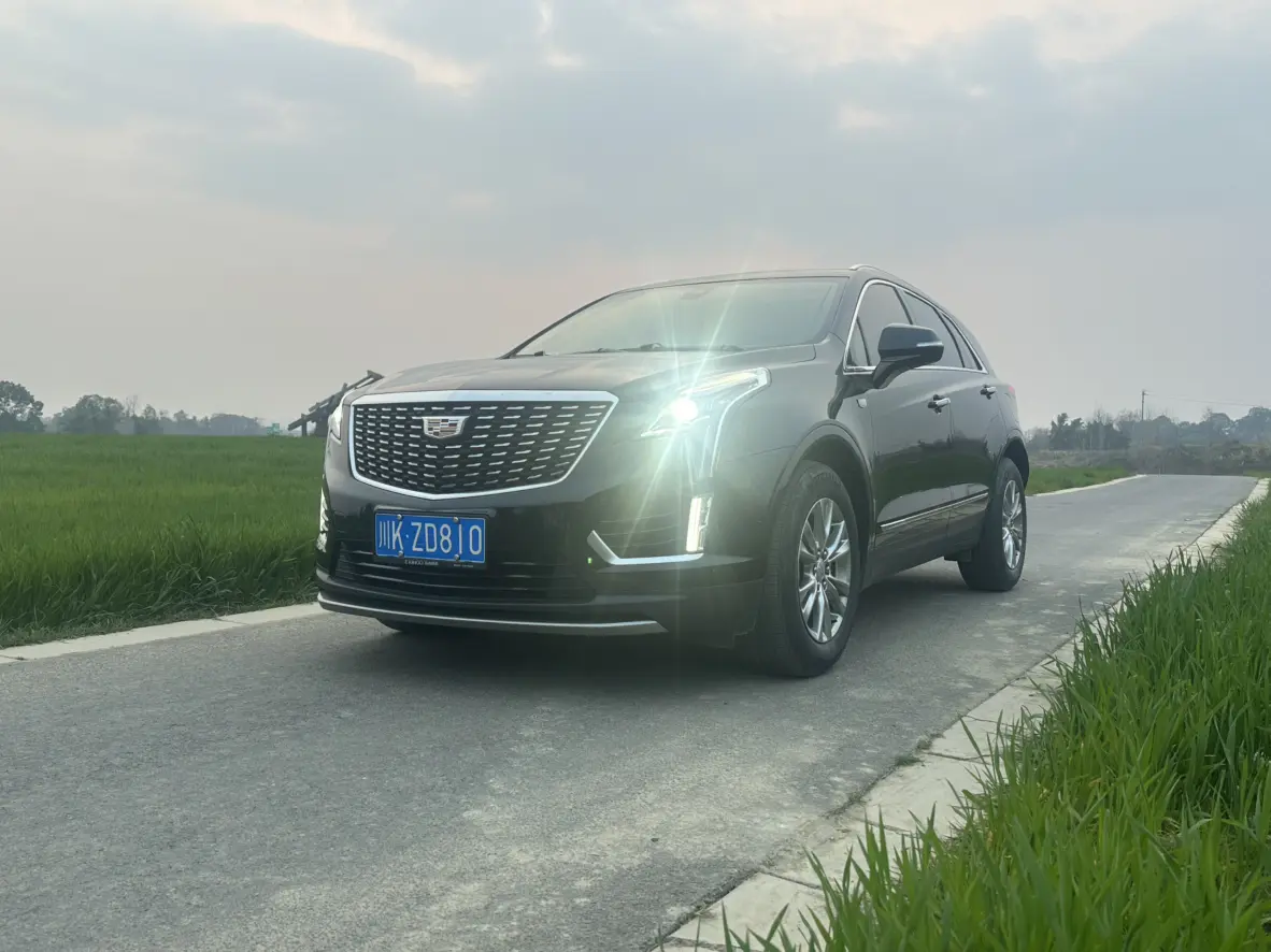 Cadillac XT5  из Китая