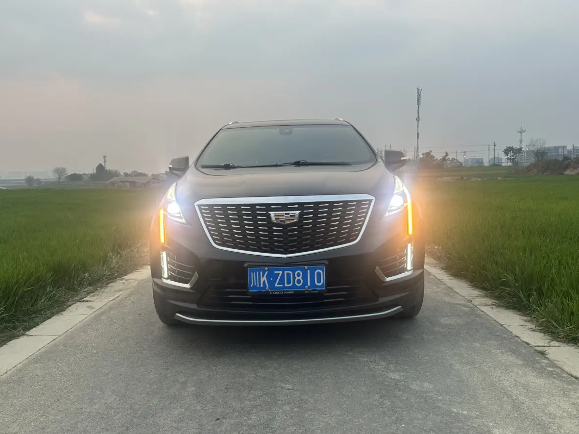 Cadillac XT5  из Китая