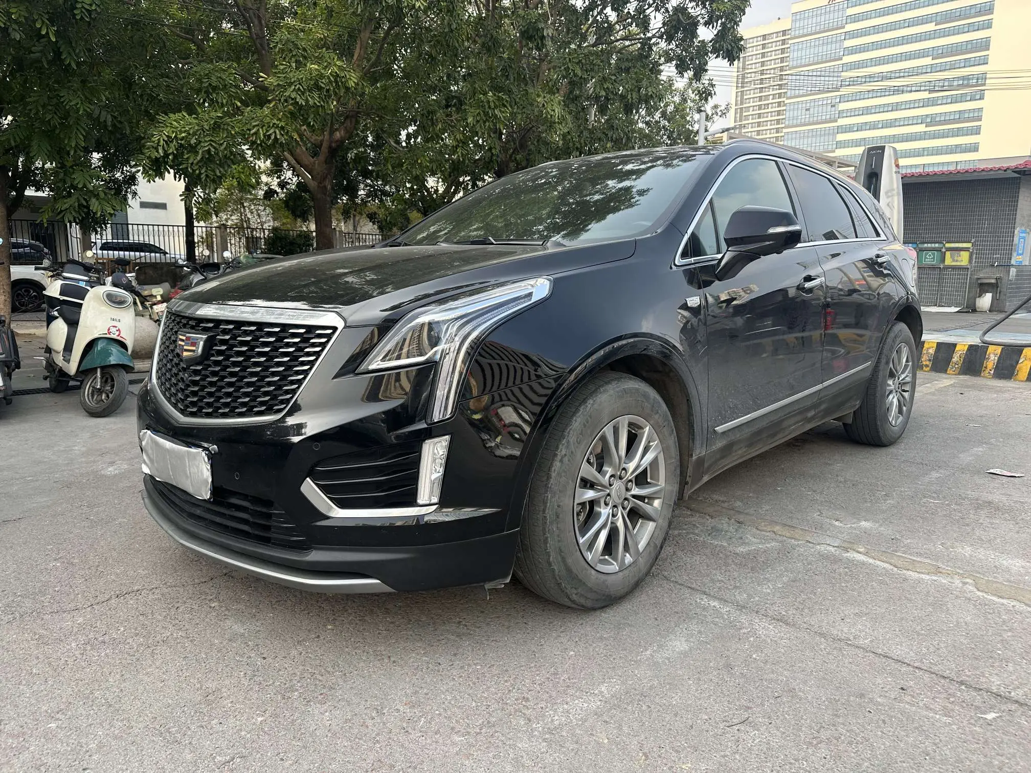 Cadillac XT5  из Китая