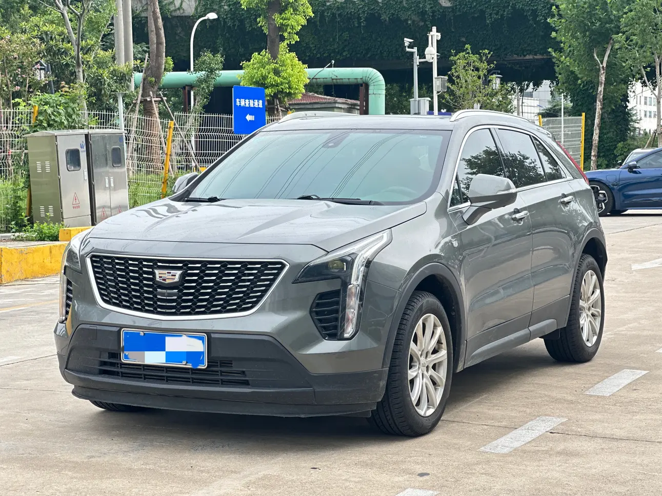 Cadillac XT4  из Китая