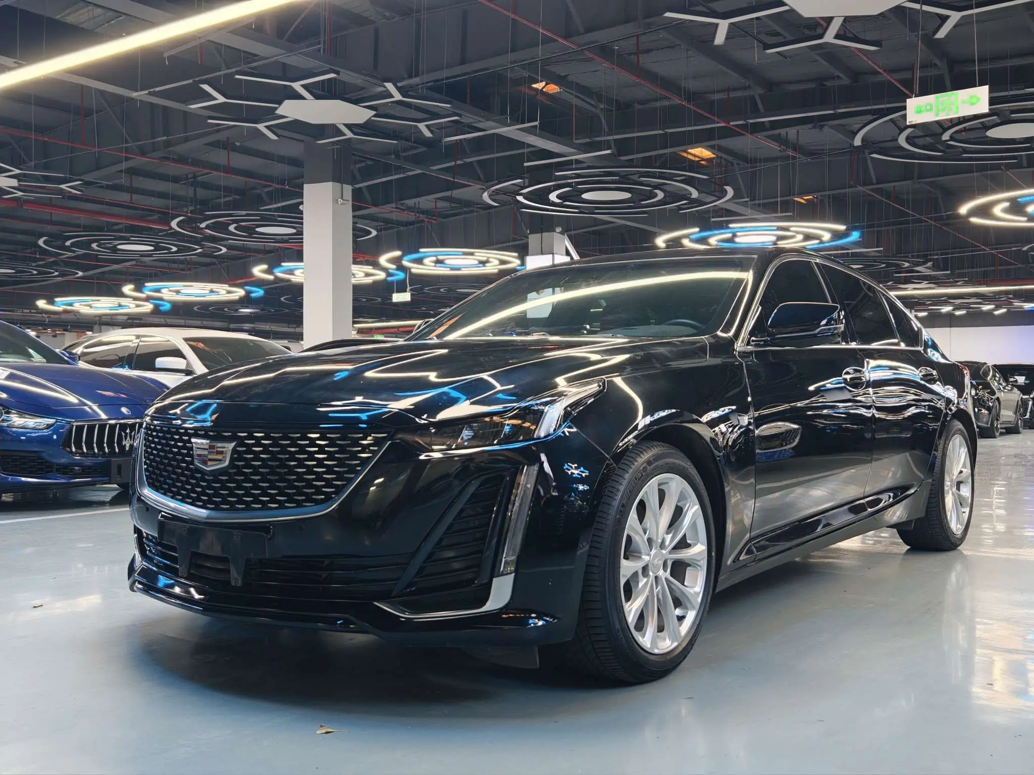 Cadillac CT5  из Китая