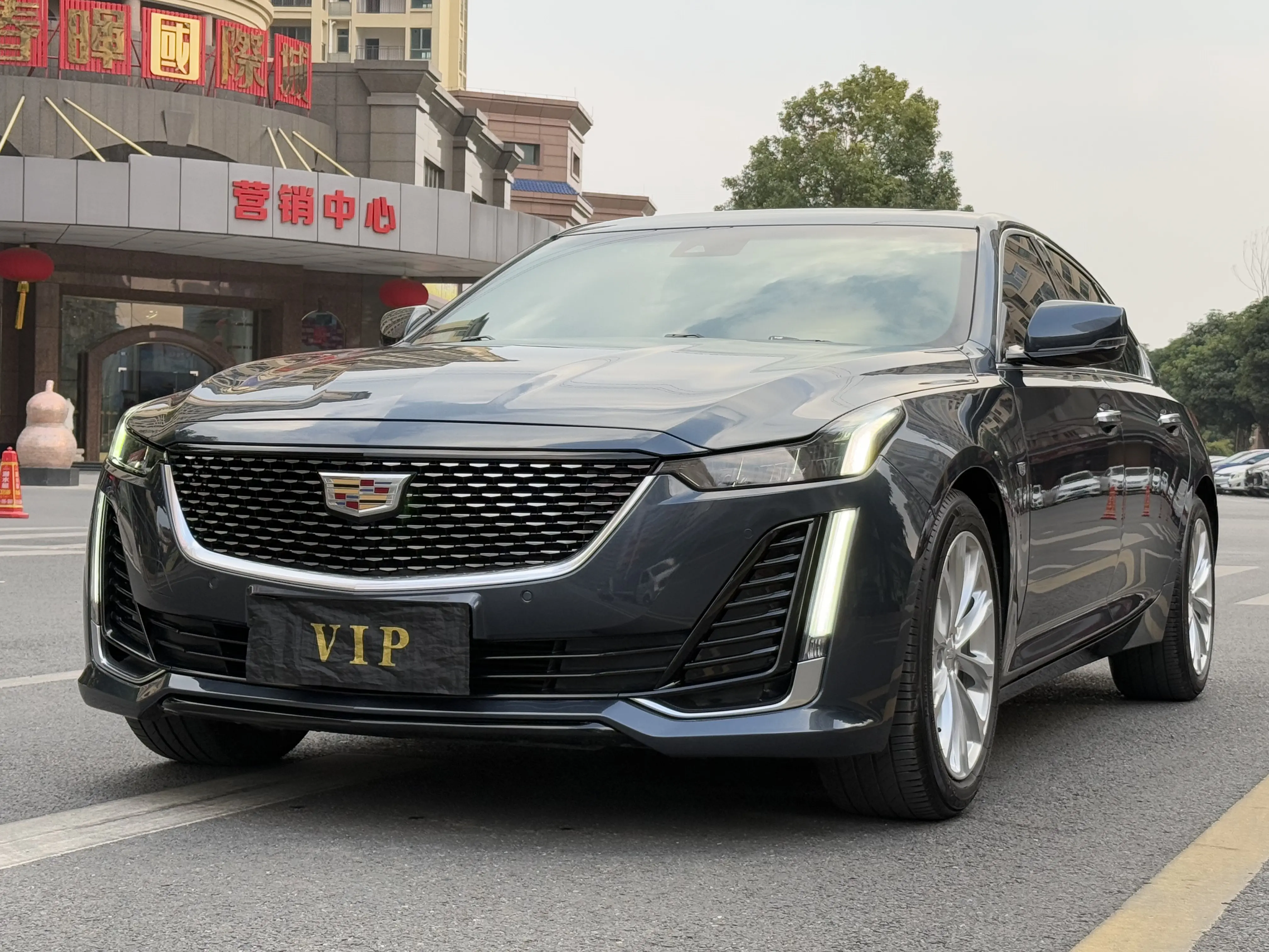 Cadillac CT5  из Китая