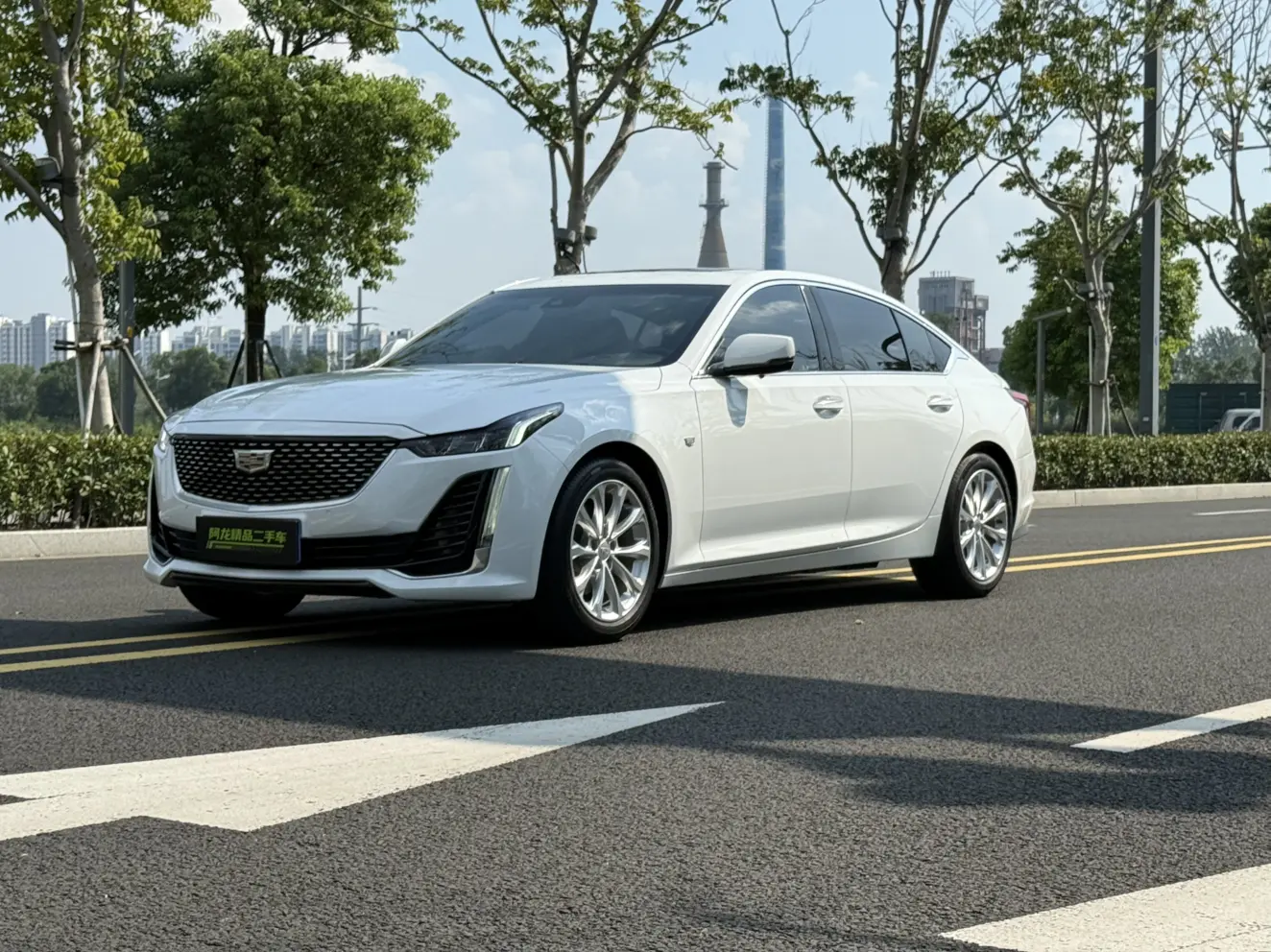 Cadillac CT5  из Китая