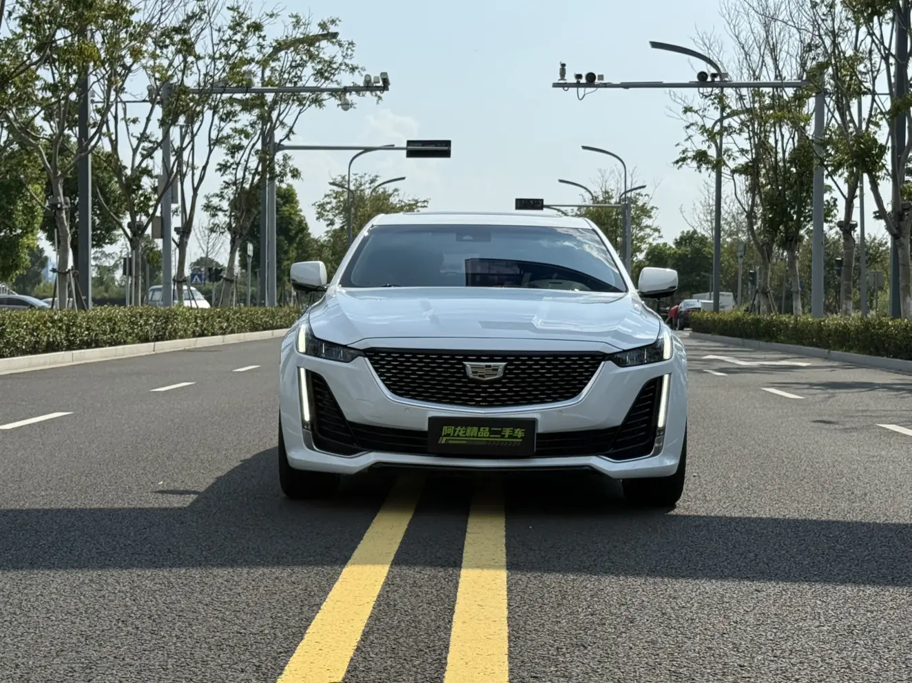 Cadillac CT5  из Китая