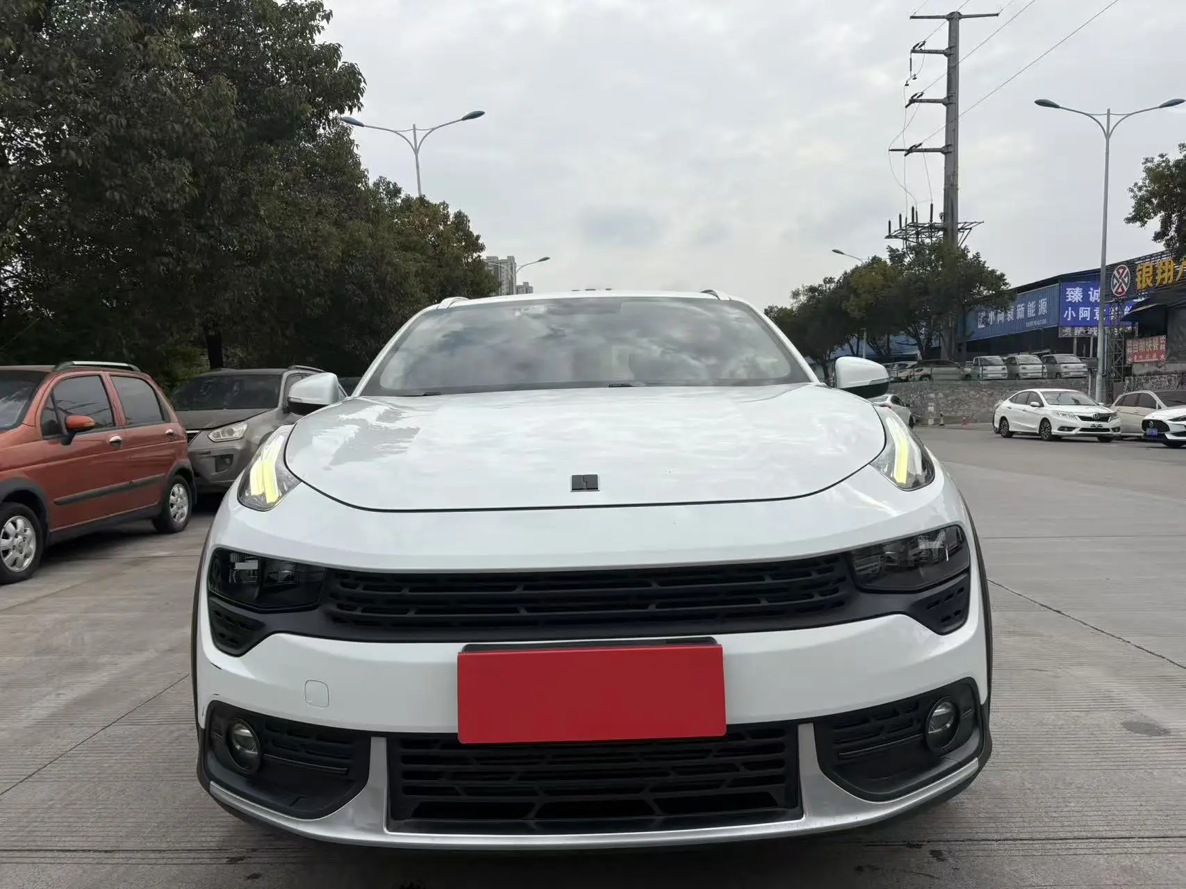 Lynk & Co 02  из Китая