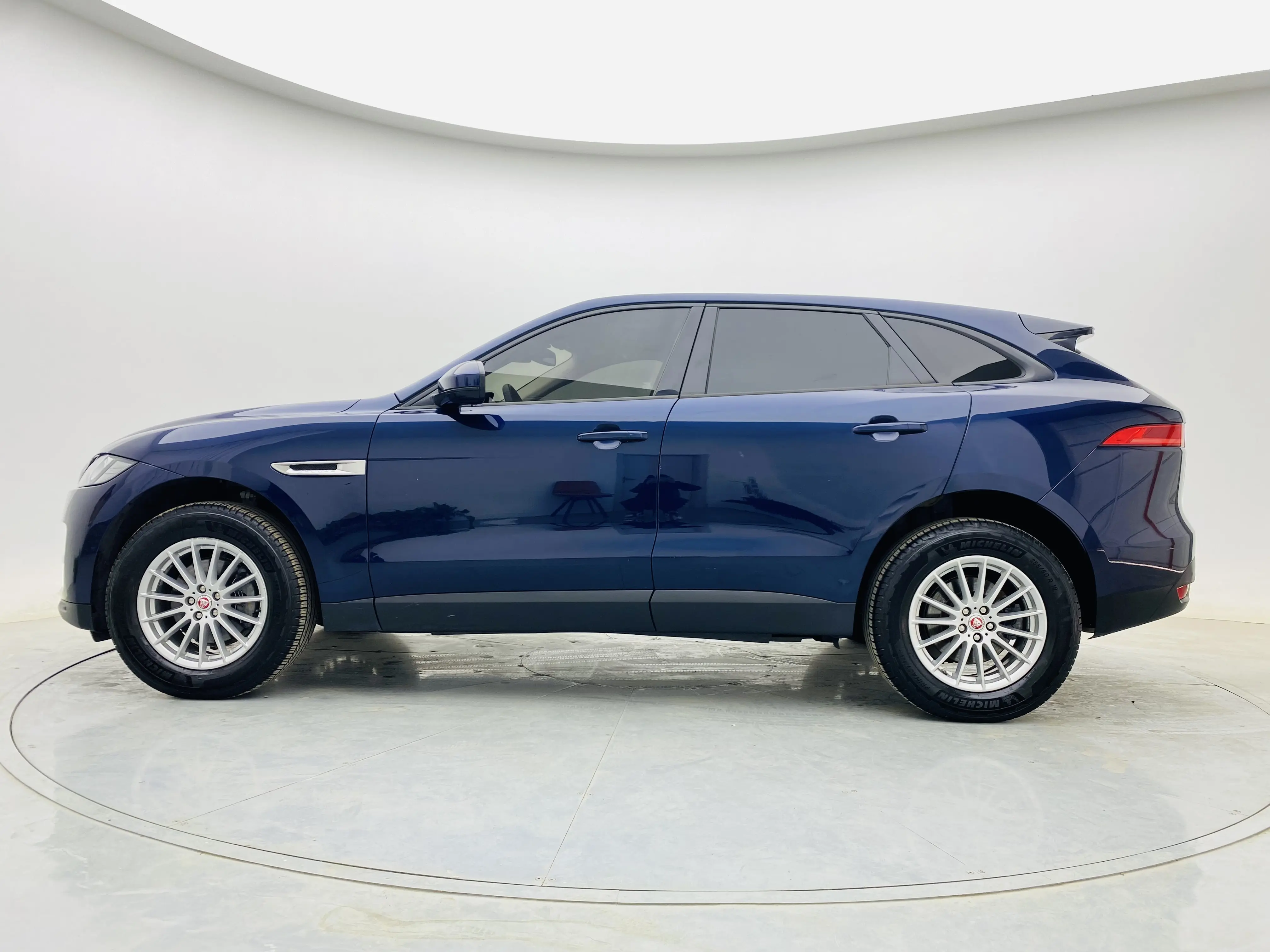 Jaguar F-PACE  из Китая