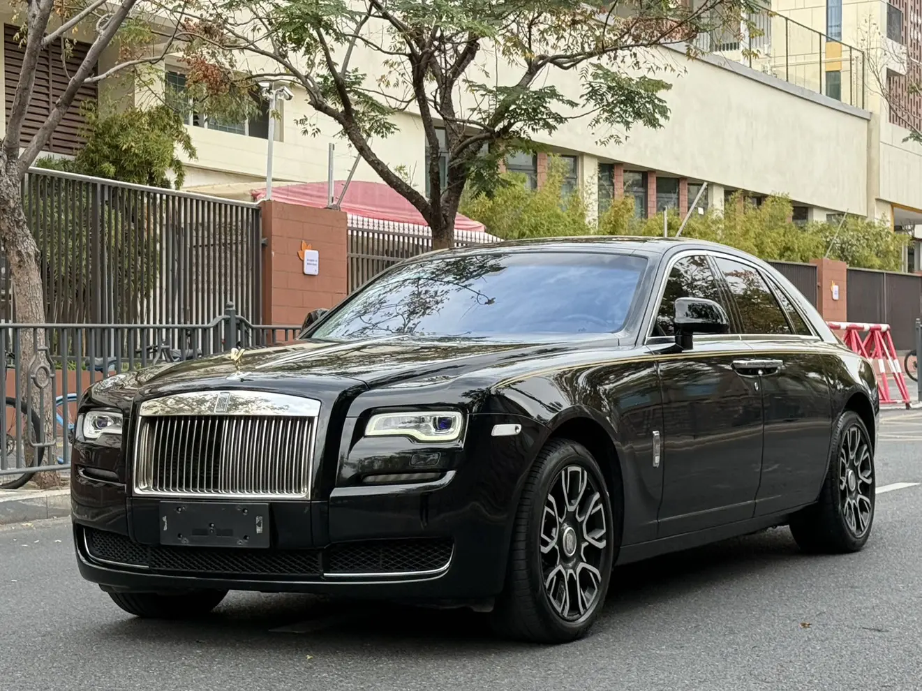 Rolls Royce Ghost  из Китая