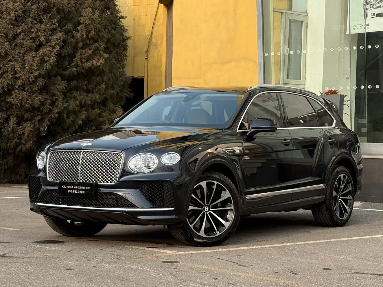 Bentley Bentayga  из Китая