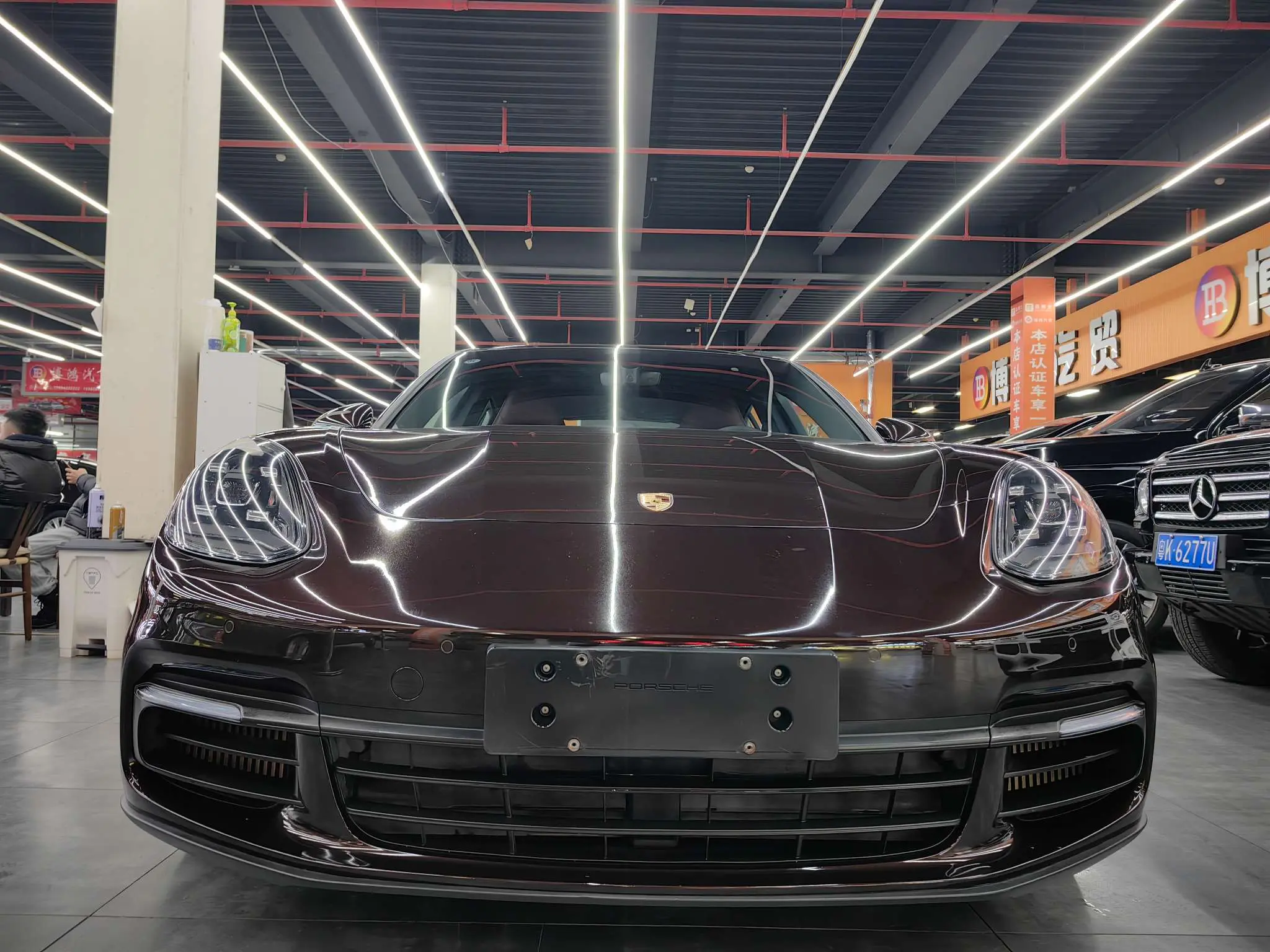 Porsche Panamera E-Hybrid  из Китая