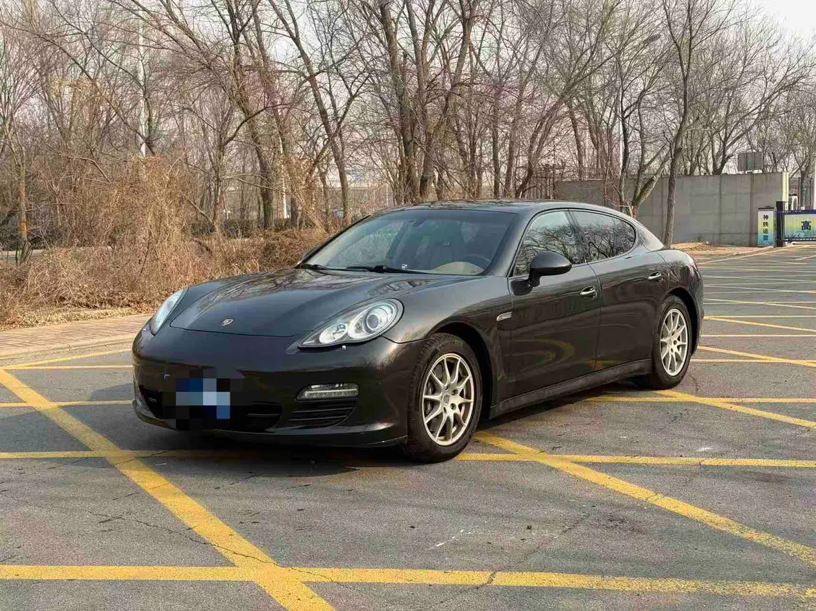 Porsche Panamera  из Китая