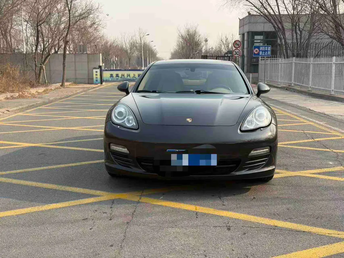 Porsche Panamera  из Китая
