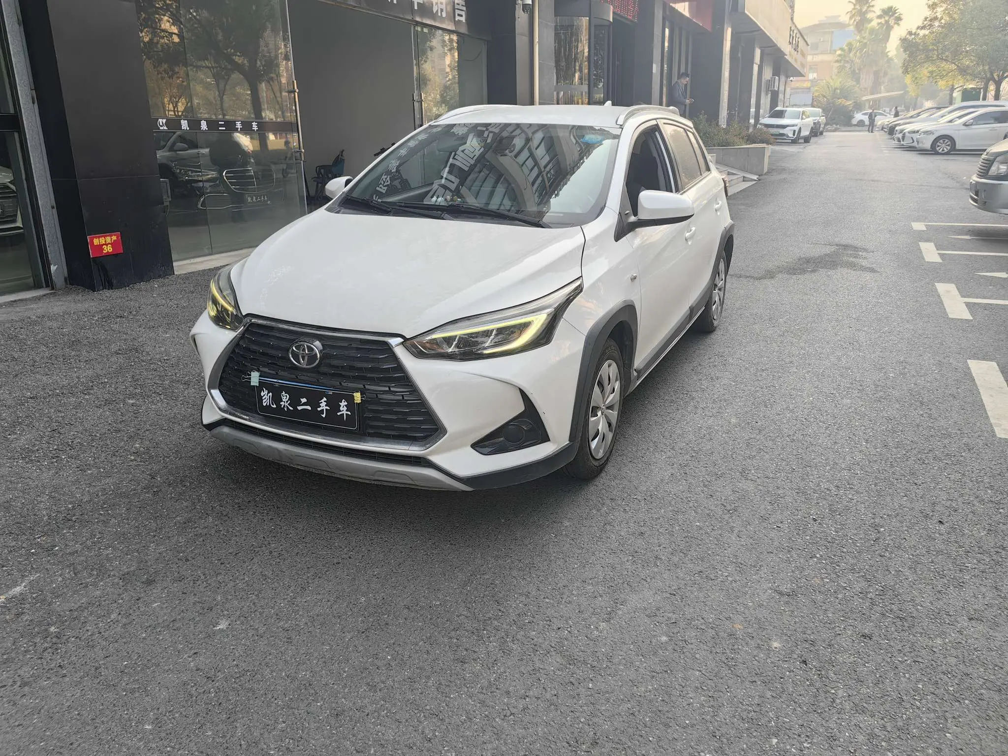 Toyota Yaris L  из Китая