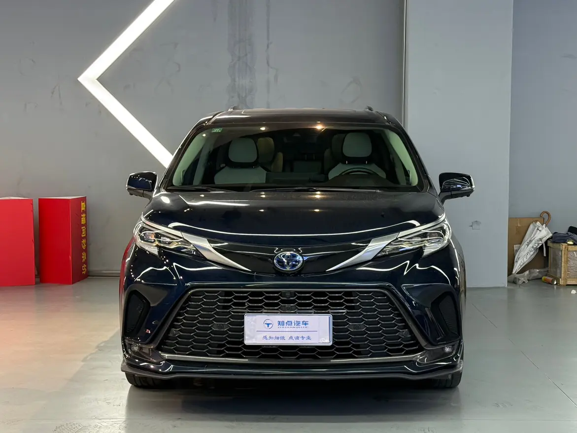 Toyota Granvia  из Китая