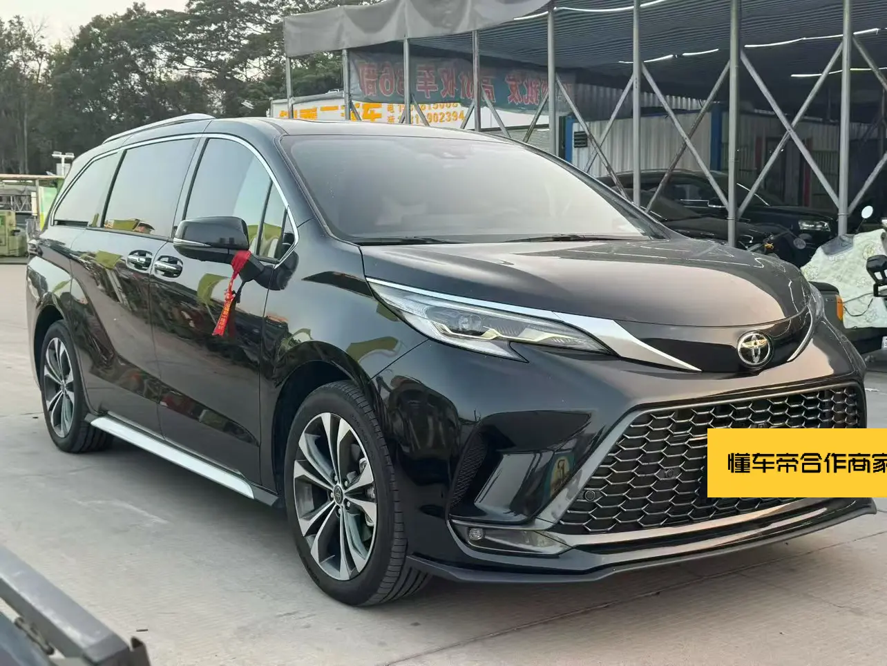 Toyota Granvia  из Китая