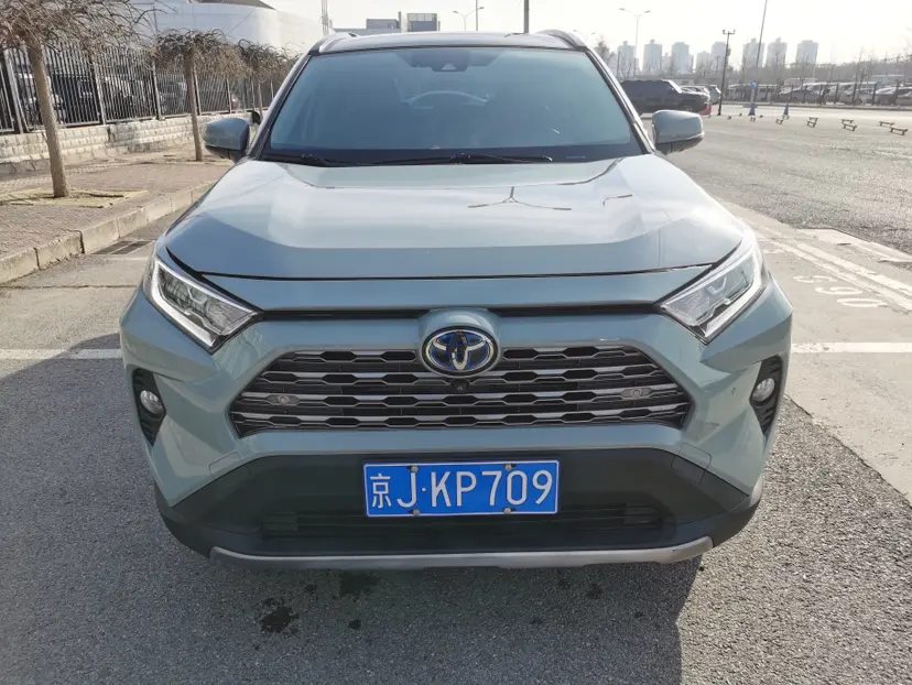Toyota RAV4  из Китая