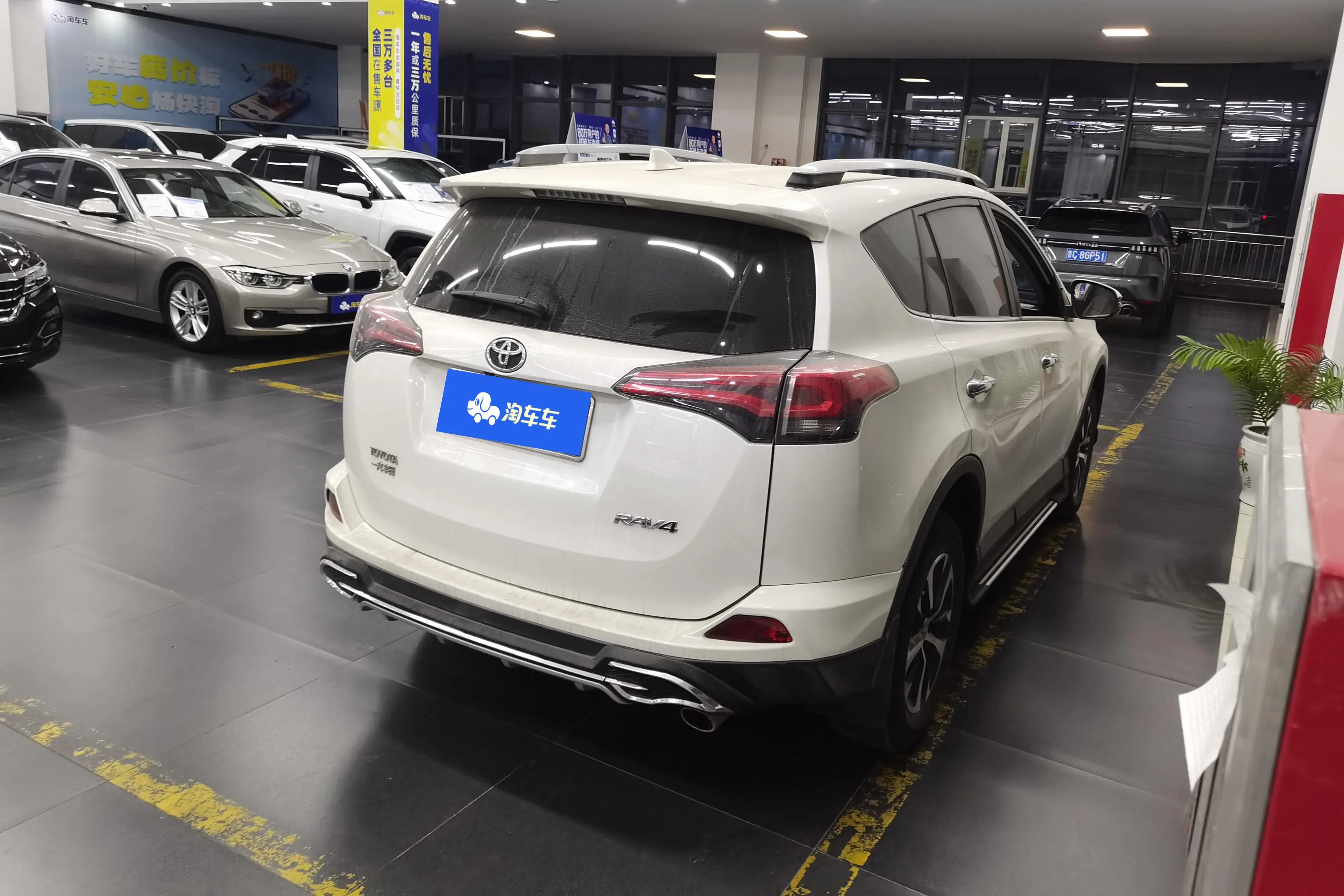 Toyota RAV4  из Китая