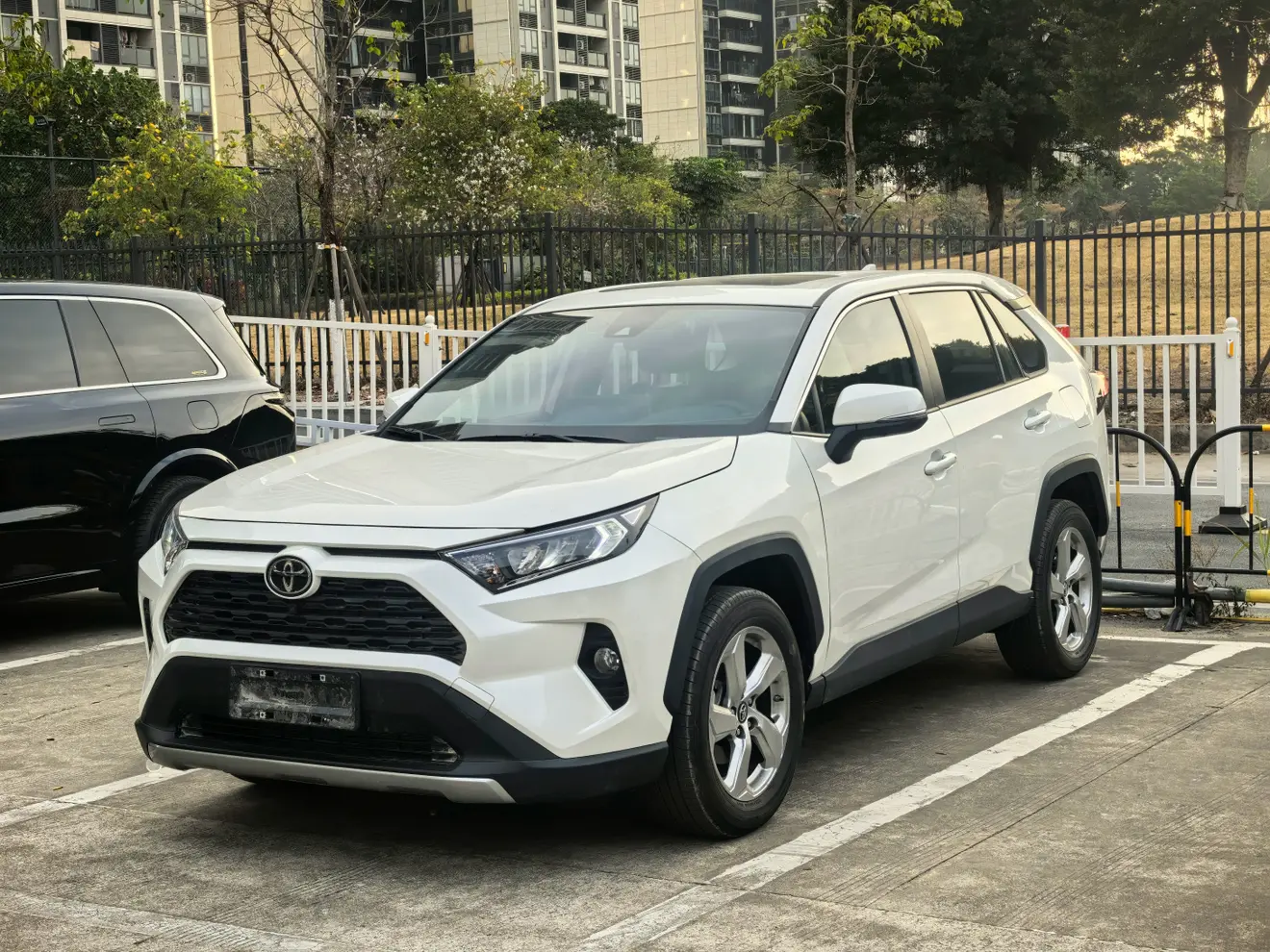 Toyota RAV4  из Китая