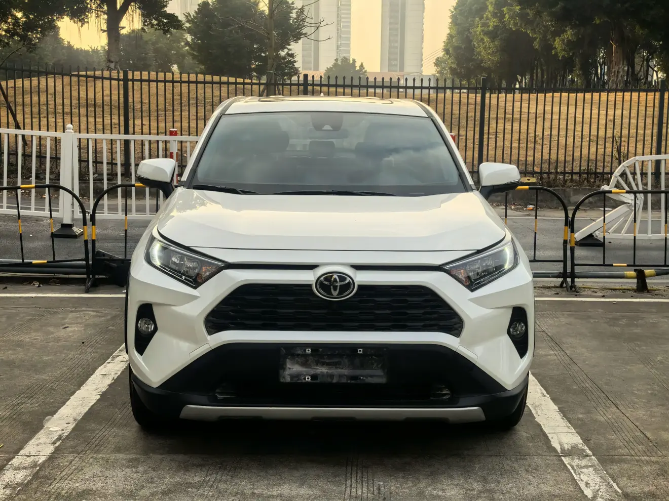 Toyota RAV4  из Китая
