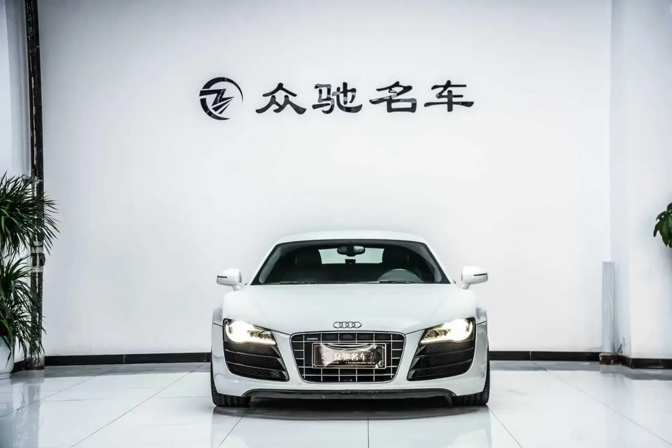 Audi R8  из Китая