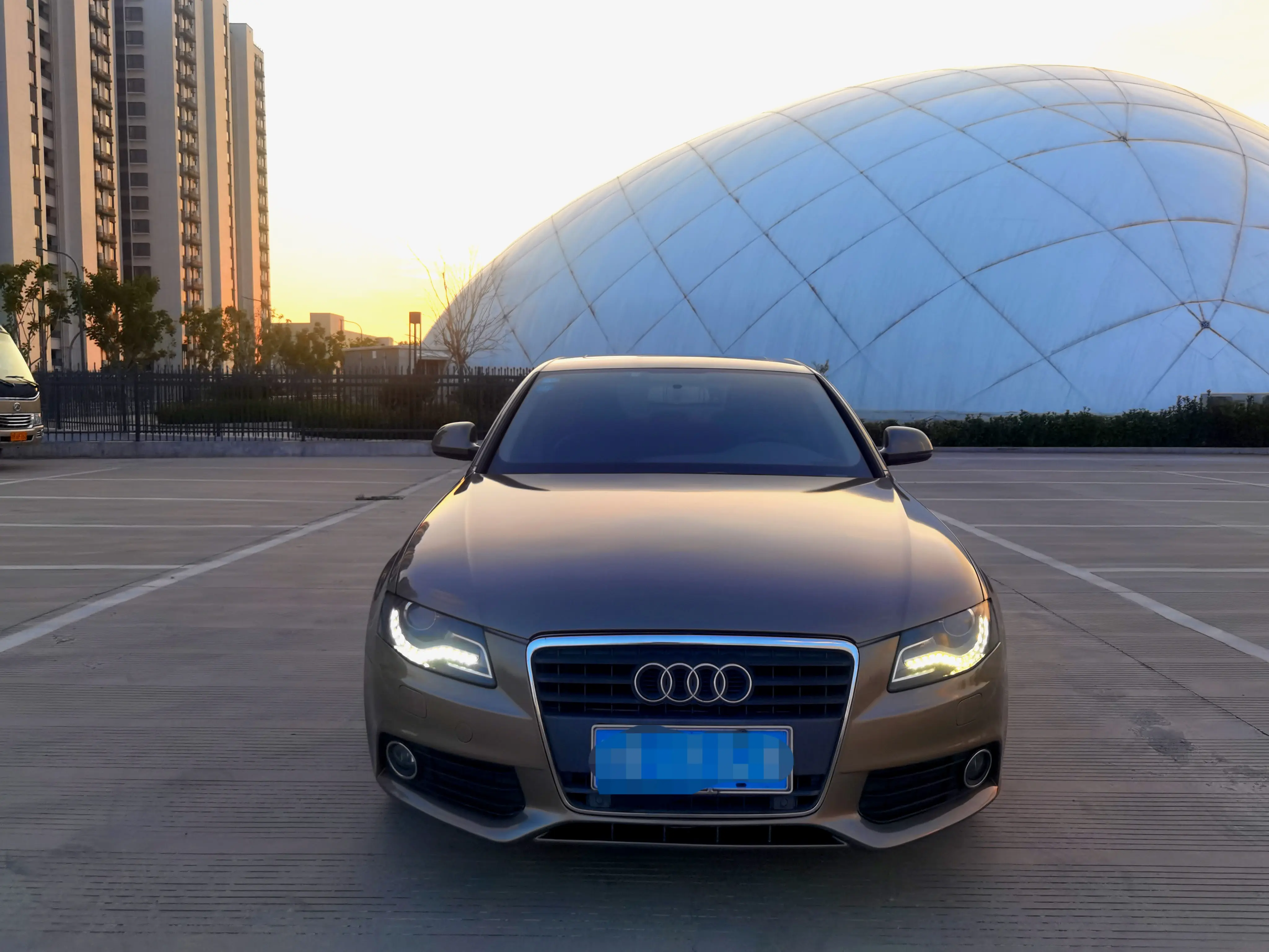 Audi A4L  из Китая