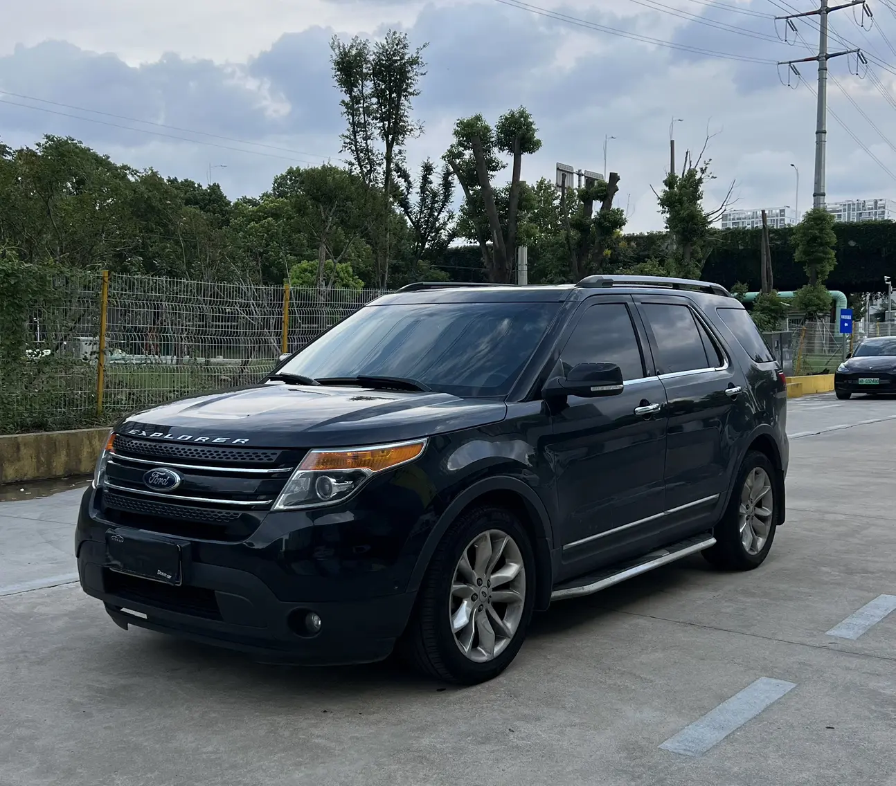 Ford Explorer  из Китая