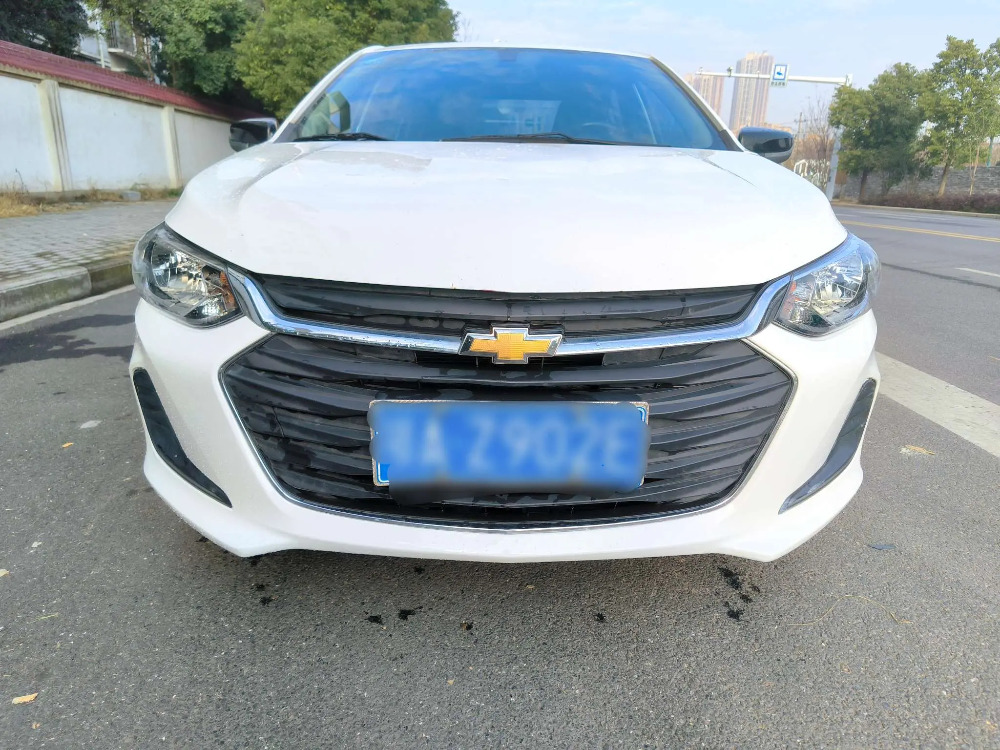 Chevrolet Onix (Kovoz)  из Китая