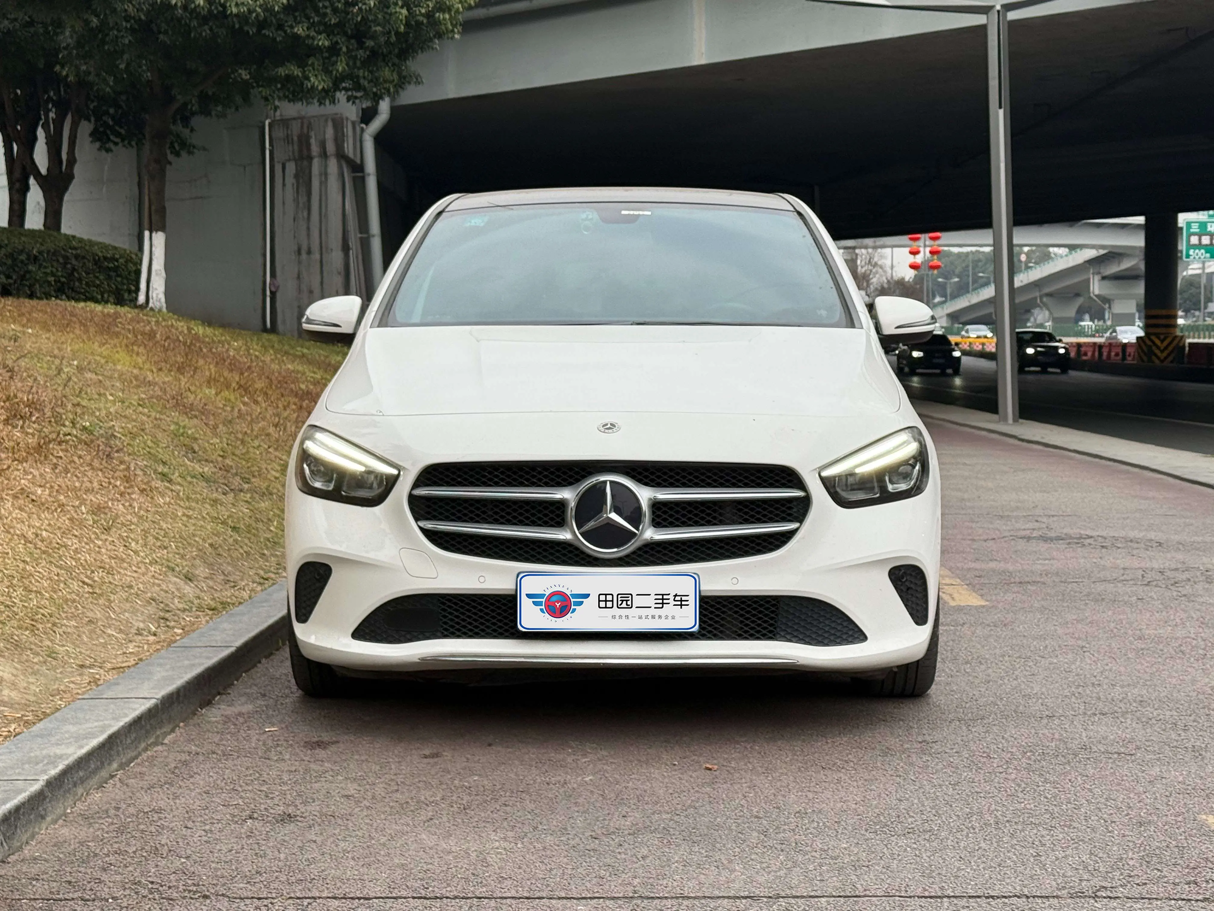 Mercedes-Benz Mercedes Benz B Class  из Китая