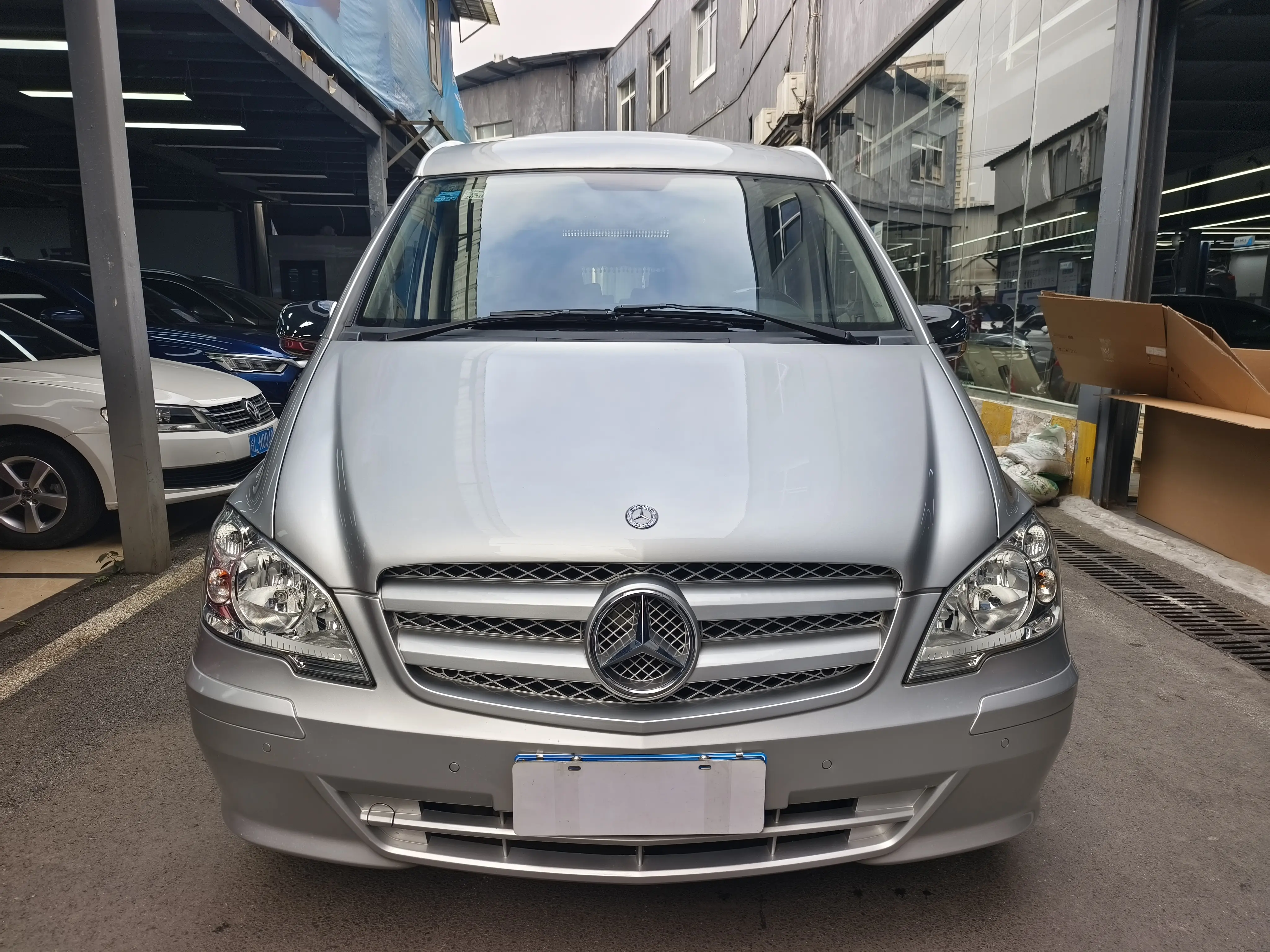 Mercedes-Benz Vito  из Китая