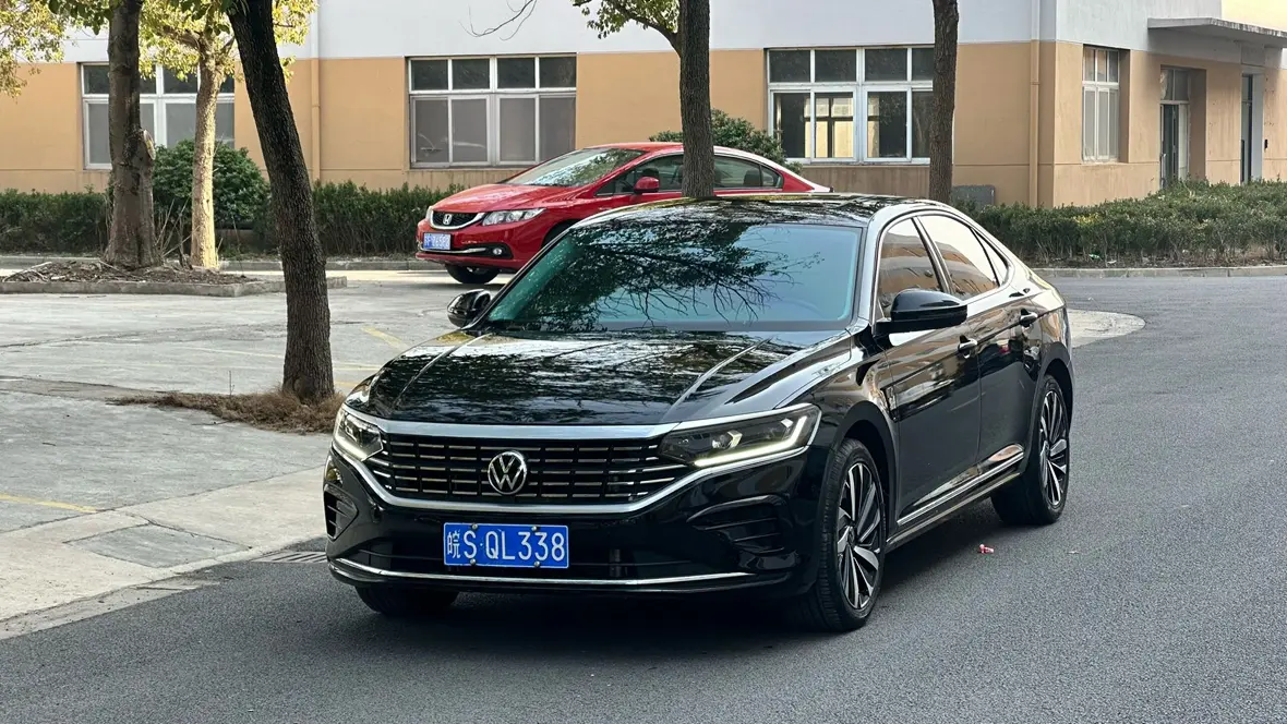 Volkswagen Passat  из Китая