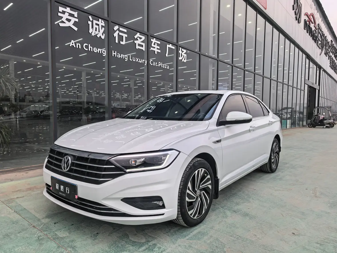 Volkswagen Sagitar  из Китая