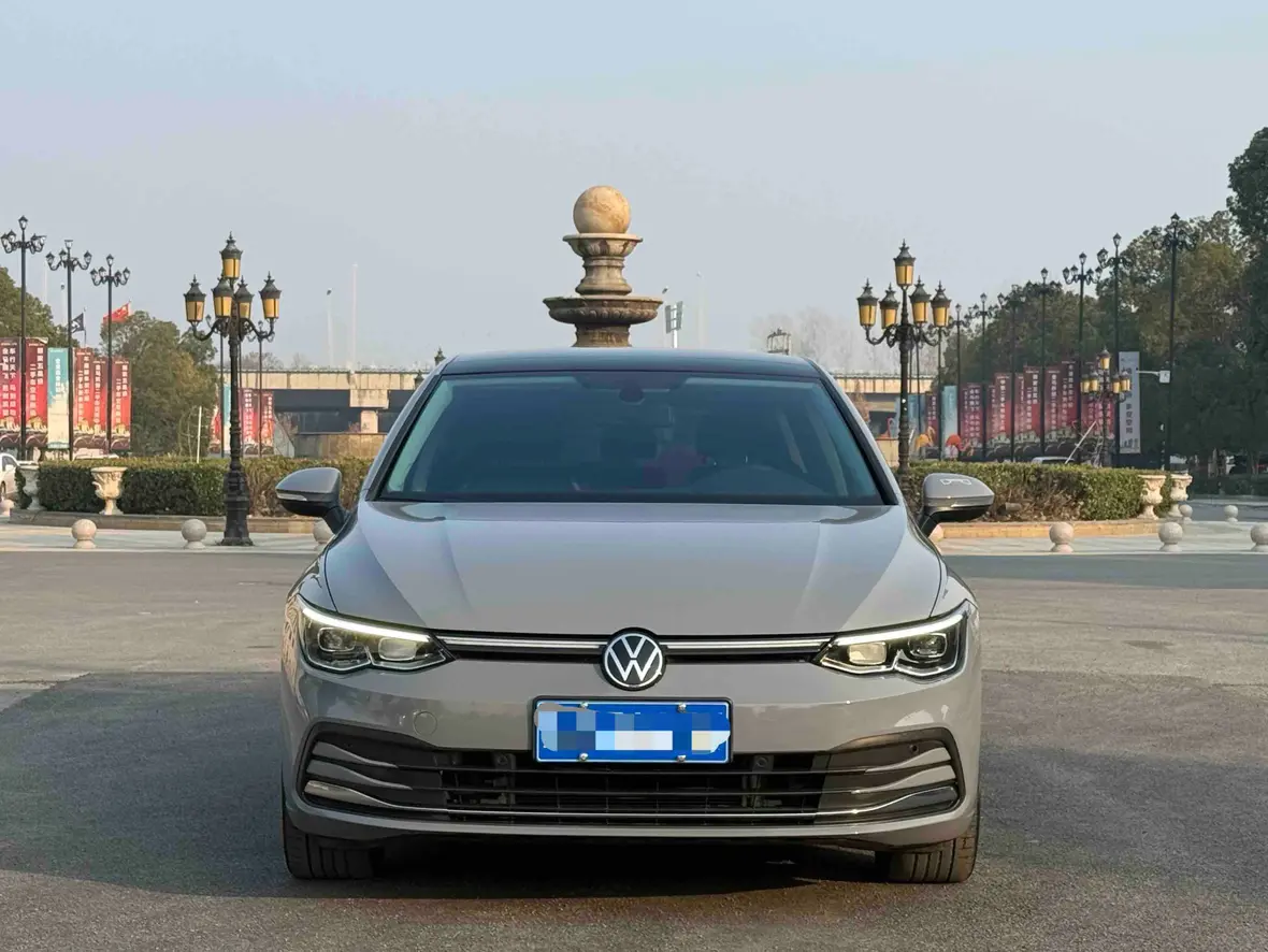 Volkswagen Golf  из Китая