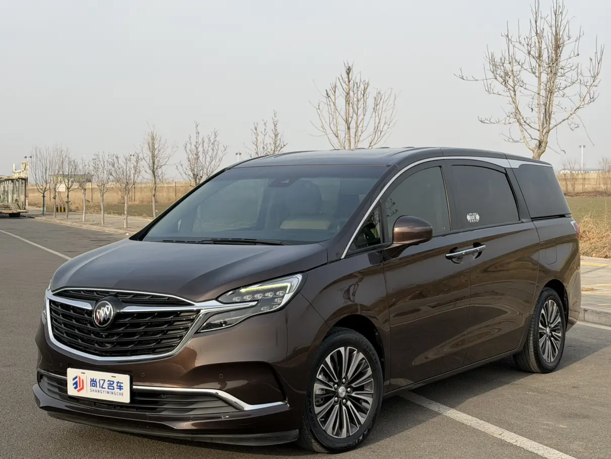 Buick GL8  из Китая