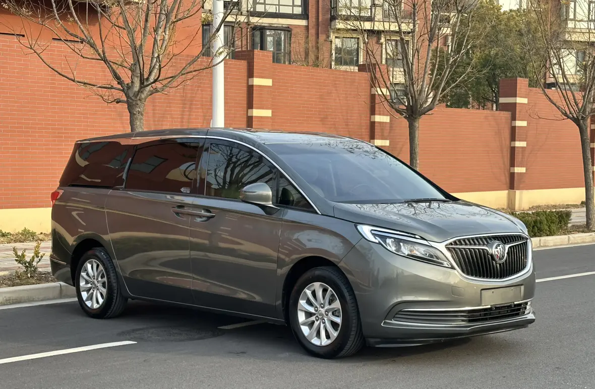 Buick GL8  из Китая