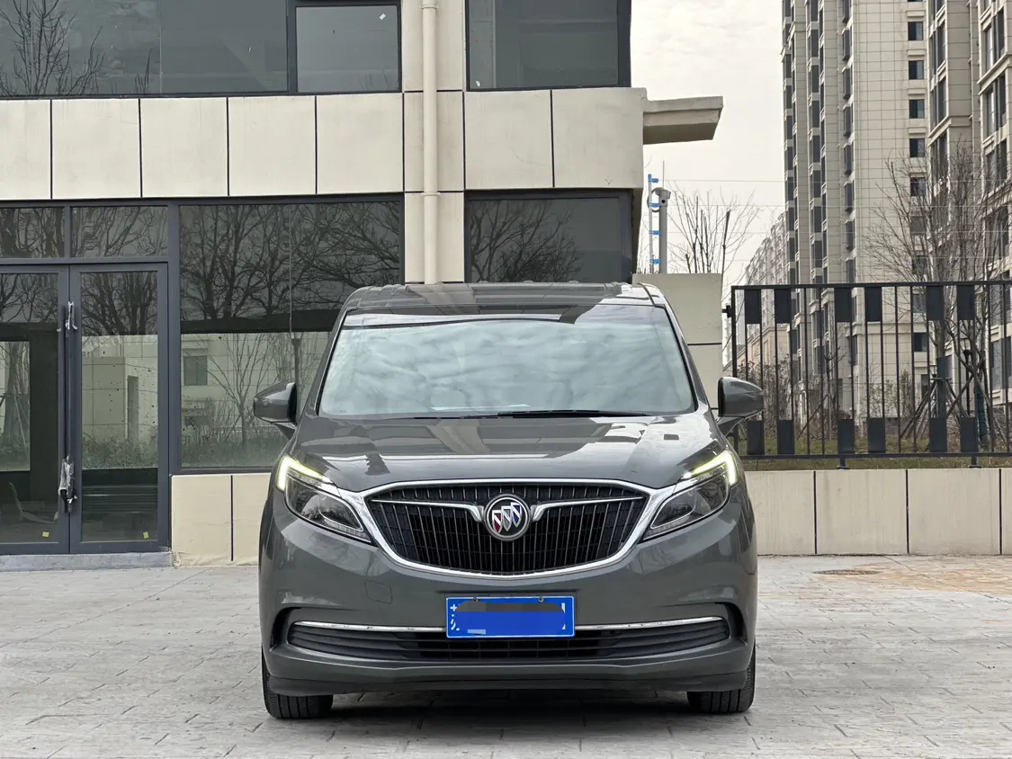 Buick GL8  из Китая