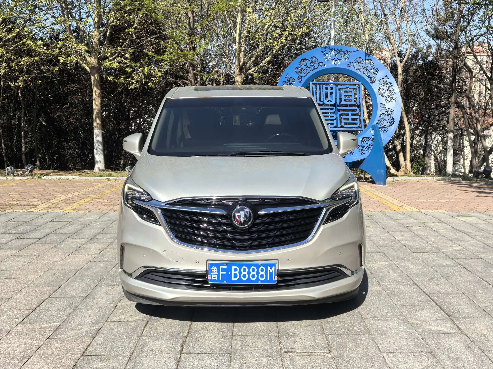Buick GL8  из Китая