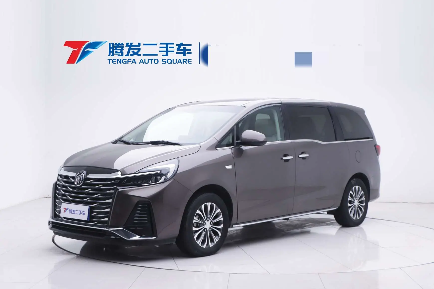 Buick GL8  из Китая