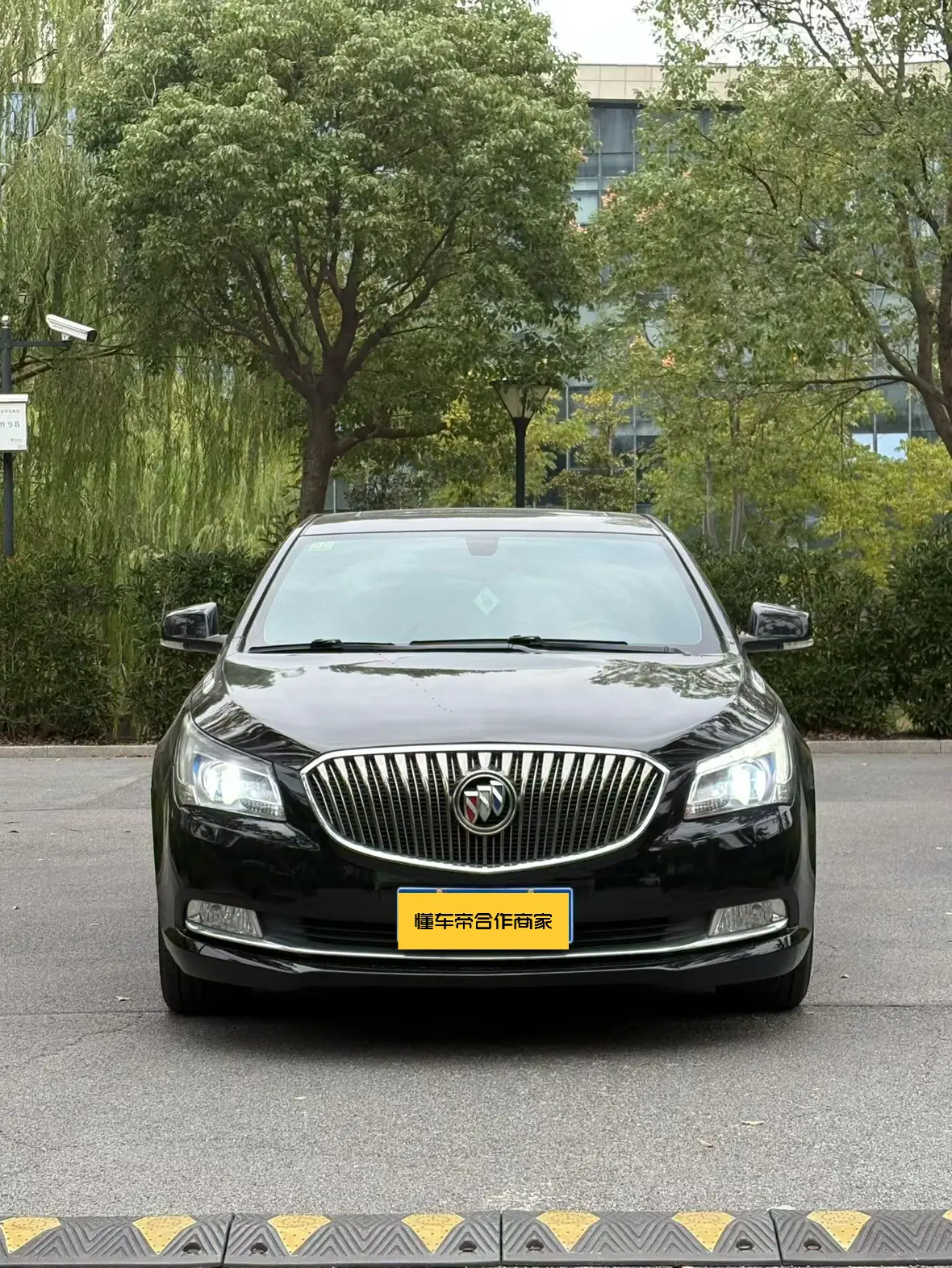 Buick LaCrosse  из Китая